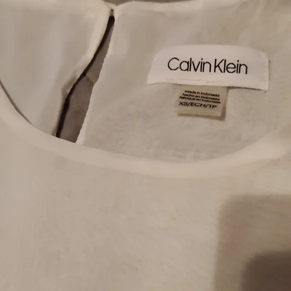 EUC like new white CK blouse - Picture 3 of 7